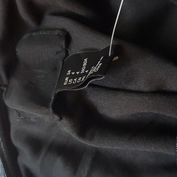 H&M Draped Rushed Iridescent Holographic Metallic Tube Fitted ⭐3+ Bundle 15%⭐️ - Picture 6 of 7